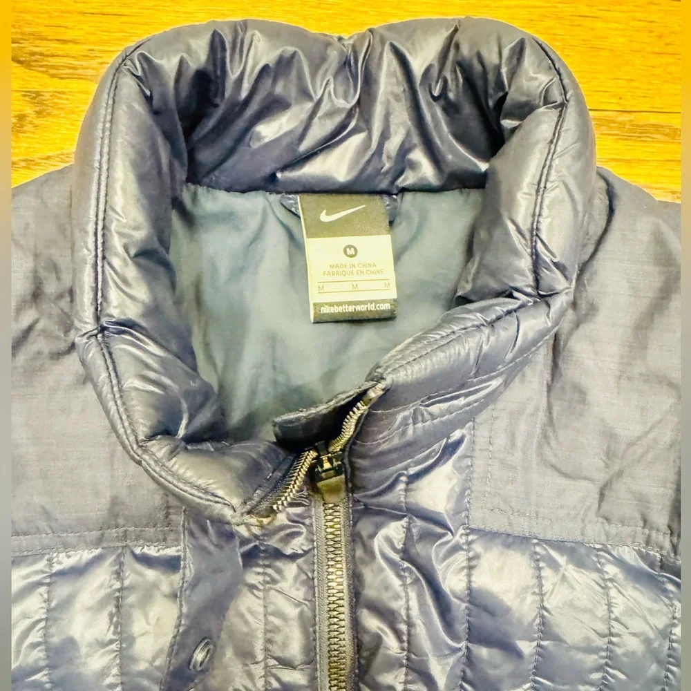 Nike Men’s Medium Lightweight Quilted Insulated Jacket Blue Full Zip